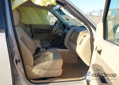 2009 Ford Escape Xlt from USA, damaged, VIN 1FMCU03G59KA36726